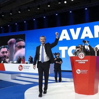 Carneiro pressiona Governo e apresenta PS reformista