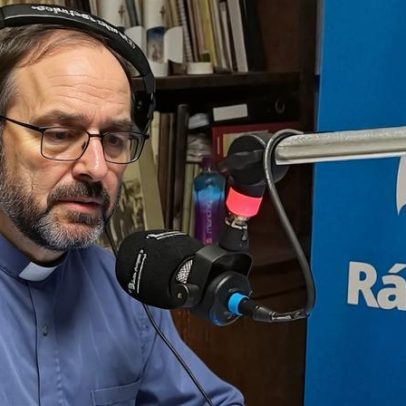 Padre de Benfica, jornalista, divulga fé via rádio online