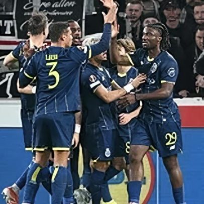 Diogo Costa celebra 6.º lugar de Portugal no ranking da UEFA