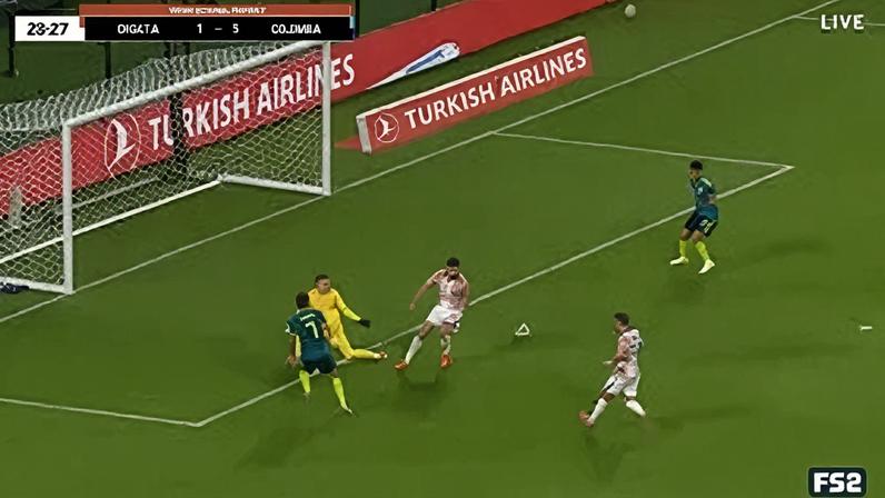 Luis Díaz dá voto de confiança a Suárez após falhanço frente à Croácia: «Vai metê-las todas»