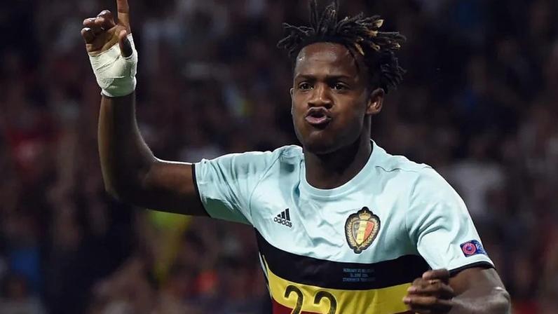 Batshuayi ao serviço da Bélgica
