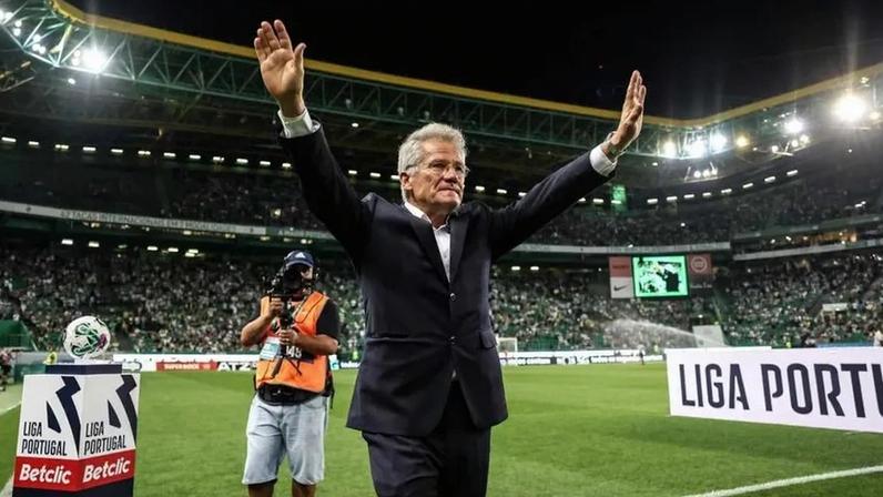 Bölöni numa das últimas visitas ao Estádio José Alvalade