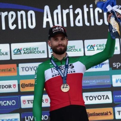 Filippo Ganna quebra recorde de velocidade para liderar Tirreno-Adriático