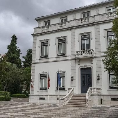 Praga de ratos e baratas atinge residência oficial do Primeiro-Ministro