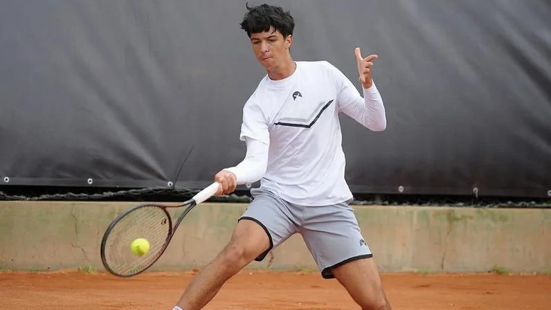 Tiago Pereira sagra-se campeão de pares no ATP Challenger 50 de Creta