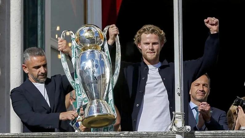 Rui Borges e Hjulmand lado a lado