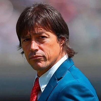 Matías Almeyda diz que há uma guerra em curso e o jogo é discutido