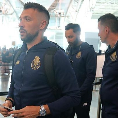 Farioli convoca atacante da equipa B para visita ao Estugarda
