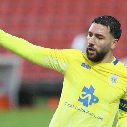 Famalicão anuncia três reforços para a nova época