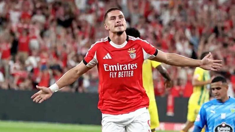 Ivanovic rejeita milhões do Como para jogar pelo Benfica, contagem para Mundial