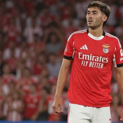 Obrador em bom plano antevê encaixe para o Benfica