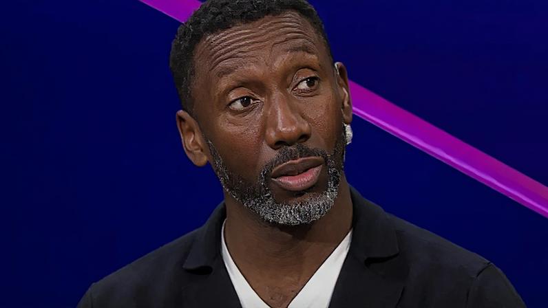 Jimmy-Floyd Hasselbaink é comentador na BBC