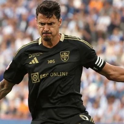 José Fonte não jogou frente ao Moreirense por opção de Álvaro Pacheco