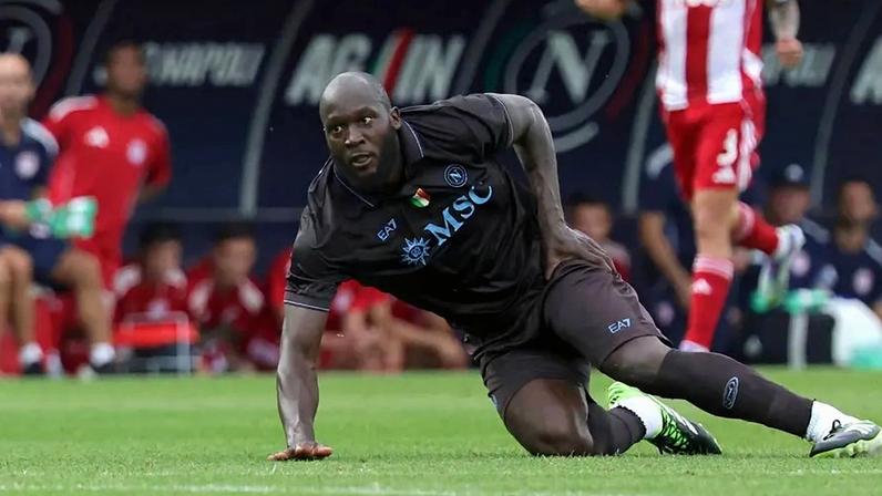 Nápoles castigará Lukaku e pode afastá-lo do plantel