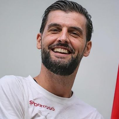 Grillitsch dá salto e desperta cobiça no mercado