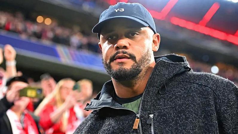 Kompany não entende expulsão de Díaz nem dois golos anulados