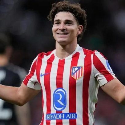 Barcelona tem 130 milhões para investir em Bastoni e Julián Álvarez