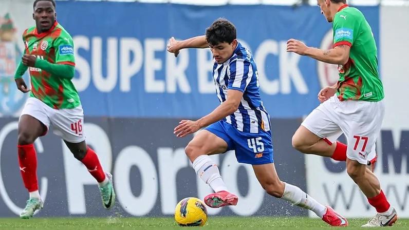 João Moreira rescinde com o FC Porto e volta ao São Paulo