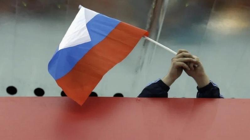 Atletas russos e bielorrussos poderão usar as suas bandeiras em Milão-Cortina