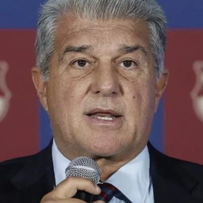 Laporta responde a Xavi e diz que Flick vence com os mesmos jogadores