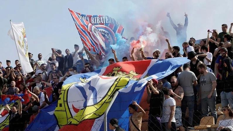 Adeptos do Alverca em comemoração