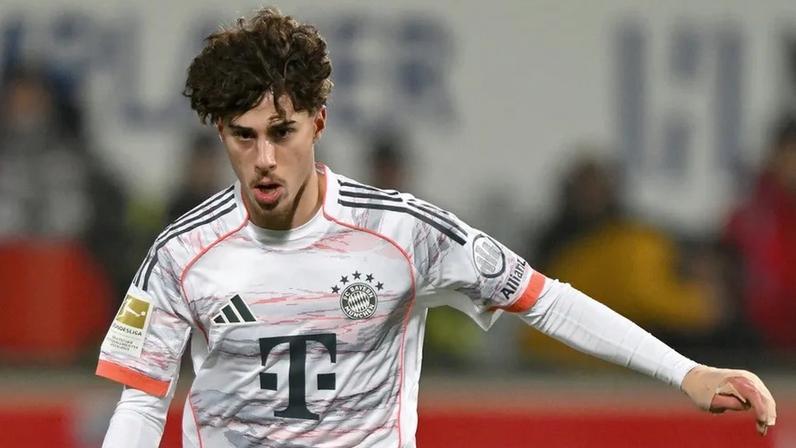 David Daiber no jogo do Bayern com o Heidenheim