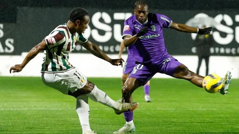 Jovane soma quatro golos em 17 jogos