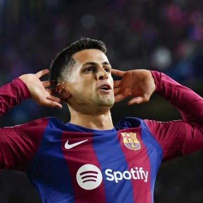 Casadó pode desbloquear a continuidade de Cancelo no Barça