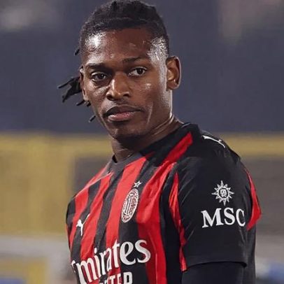 Rafael Leão partilha story com citação bíblica após polémica