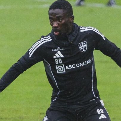 Ofori sofre lesão muscular na coxa direita