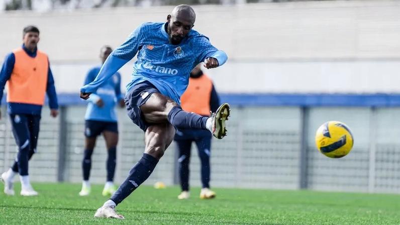 Versão alternativa do FC Porto também luta por palco próprio