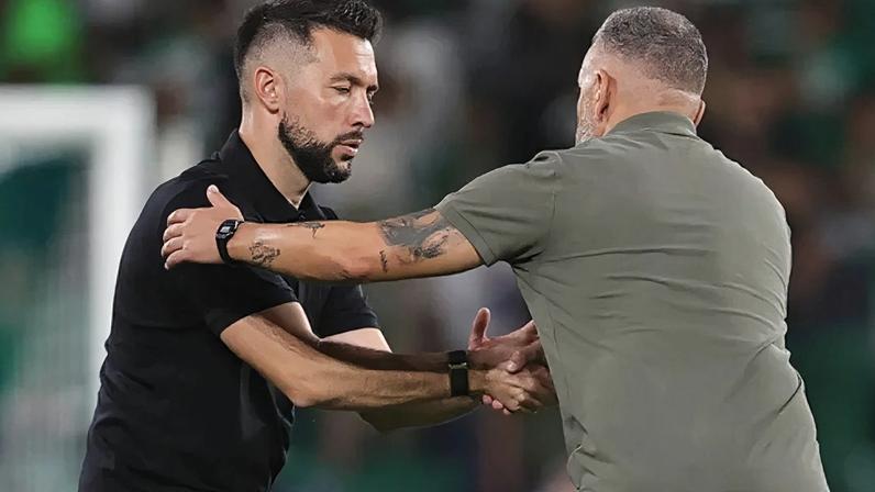 Sporting estranha posição de Farioli sobre adiamento com o Tondela