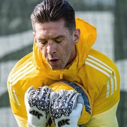 Miszta no banco para o jogo do Rio Ave em Tondela