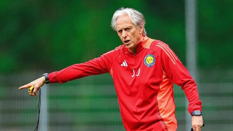 Jorge Jesus distniguido como treinador do mês