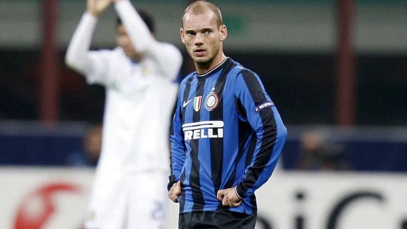 Sneijder passou pelo Inter entre 2009 e 2013