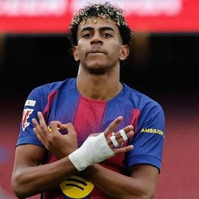 Craque do Barça nas capas em Espanha após o seu primeiro hat-trick