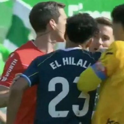 Espanhóis denunciam insulto racista que interrompeu Elche-Espanyol