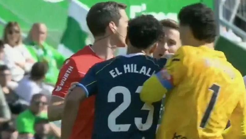 Árbitro ativou o protocolo antirracismo no Elche-Espanyol