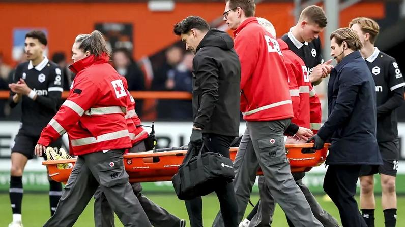 Stije Resink saiu de maca