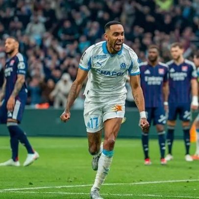 Lyon, treinado por Paulo Fonseca, protagoniza momento inédito