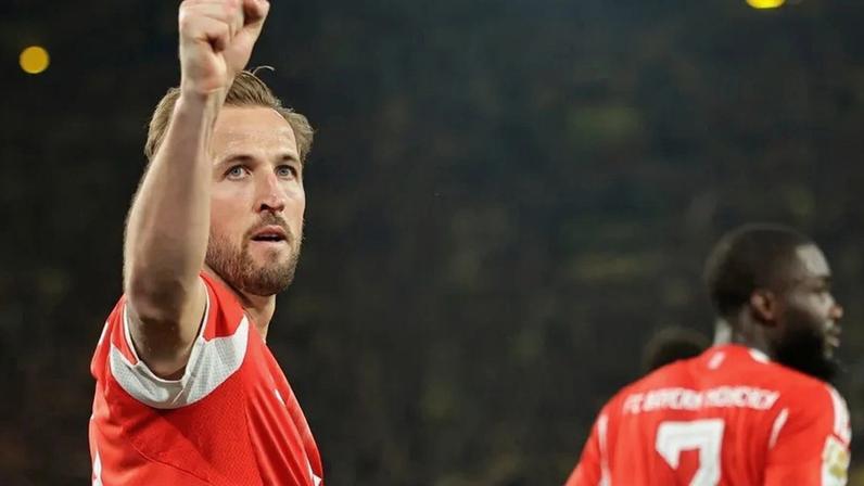 Harry Kane celebra renovação com o Bayern Munique