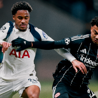 Tottenham punido pela UEFA por saudações nazis de adeptos em Frankfurt
