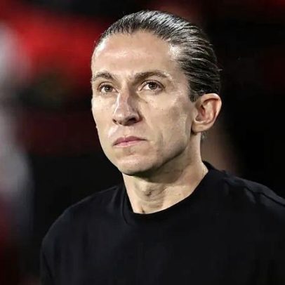 Filipe Luís é despedido do Flamengo horas após vitória de 8-0