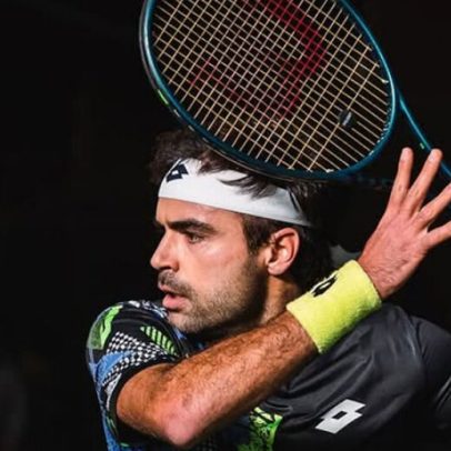 Torneio de ténis nos Emirados Árabes Unidos interrompido