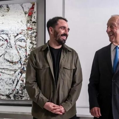 Marcelo apresenta quadro oficial da Presidência criado por Vhils