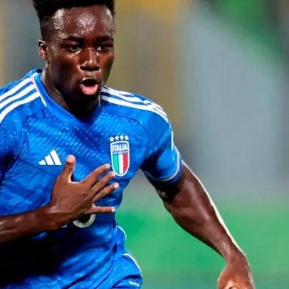 Inter avalia contratação de Michael Kayode