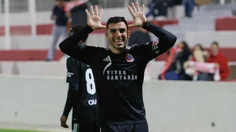 Marco Grilo selou o triunfo de penálti