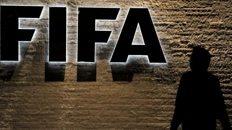FIFA permite publicidade nas pausas para hidratação nos jogos