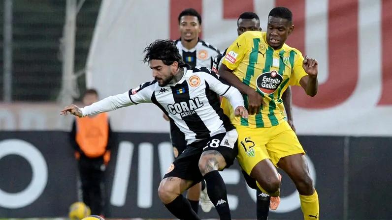 Liziero (à esq.) é pedra fundamental nos madeirenses