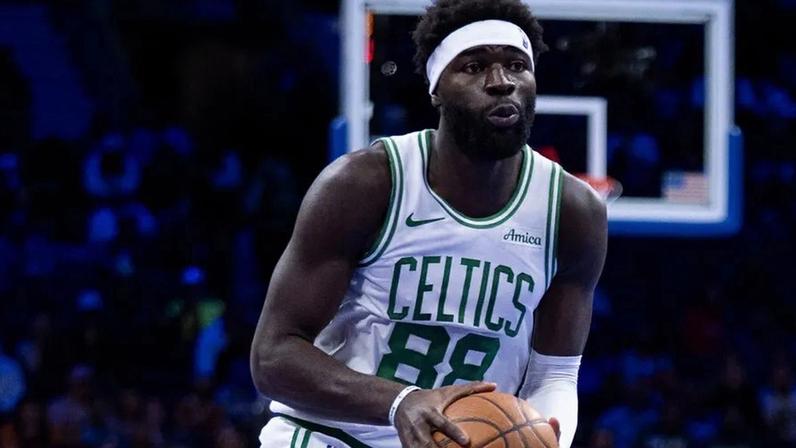 Neemias Queta regista esta temporada médias de 10.1 pontos, 8.4 ressaltos e 1.5 assistências